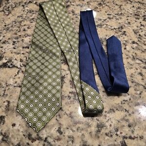 Tommy Hilfiger 90's Olive Patterned Tie